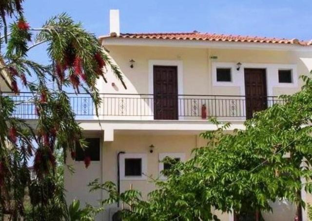 Sirius Hotel 2* Finikounta