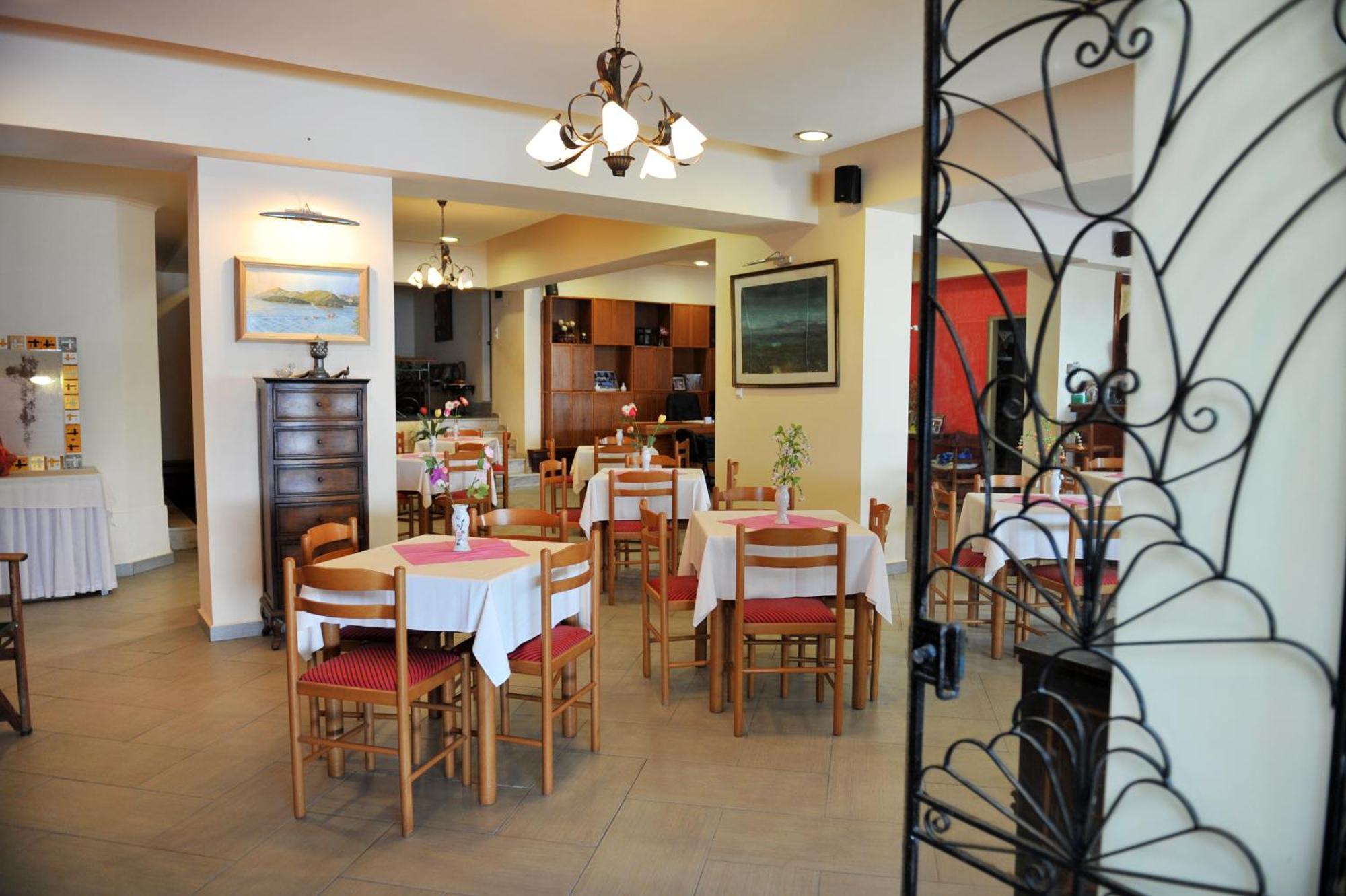 Logan's Aparthotel