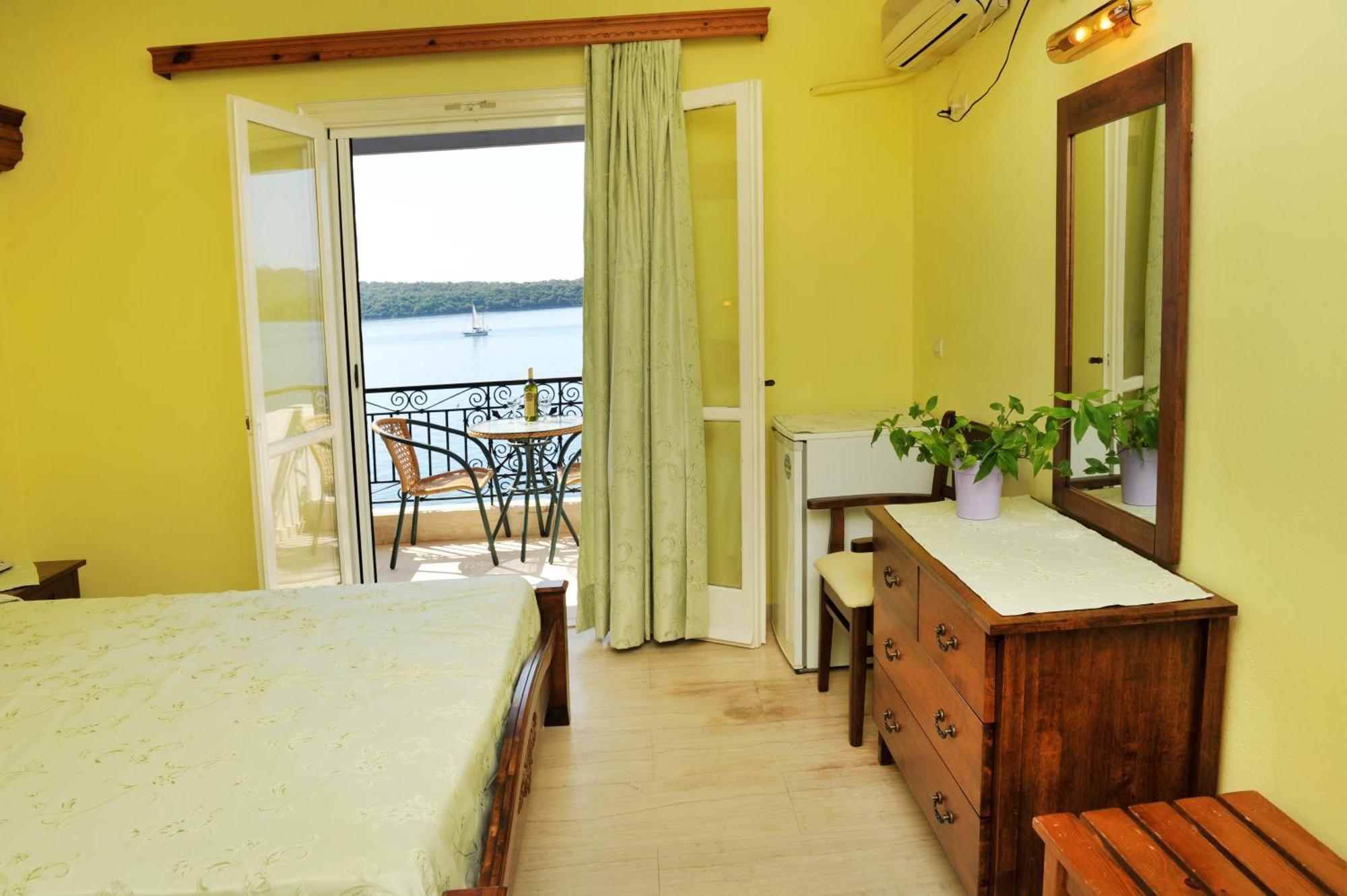 Aparthotel Logan's 2*