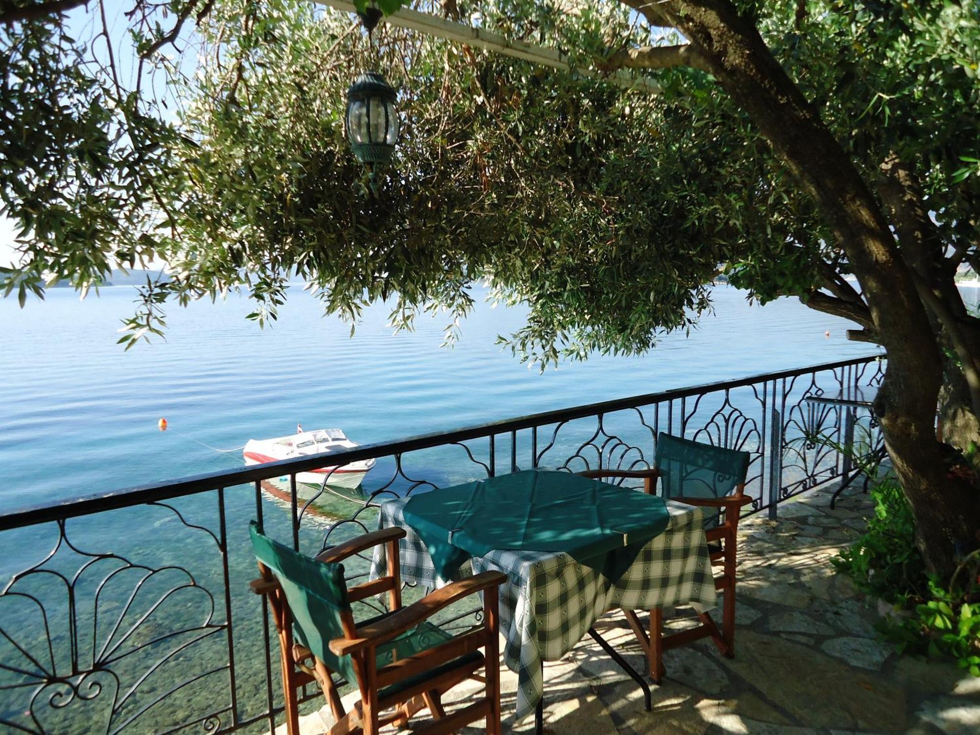 Logan's Nydri (Lefkada)