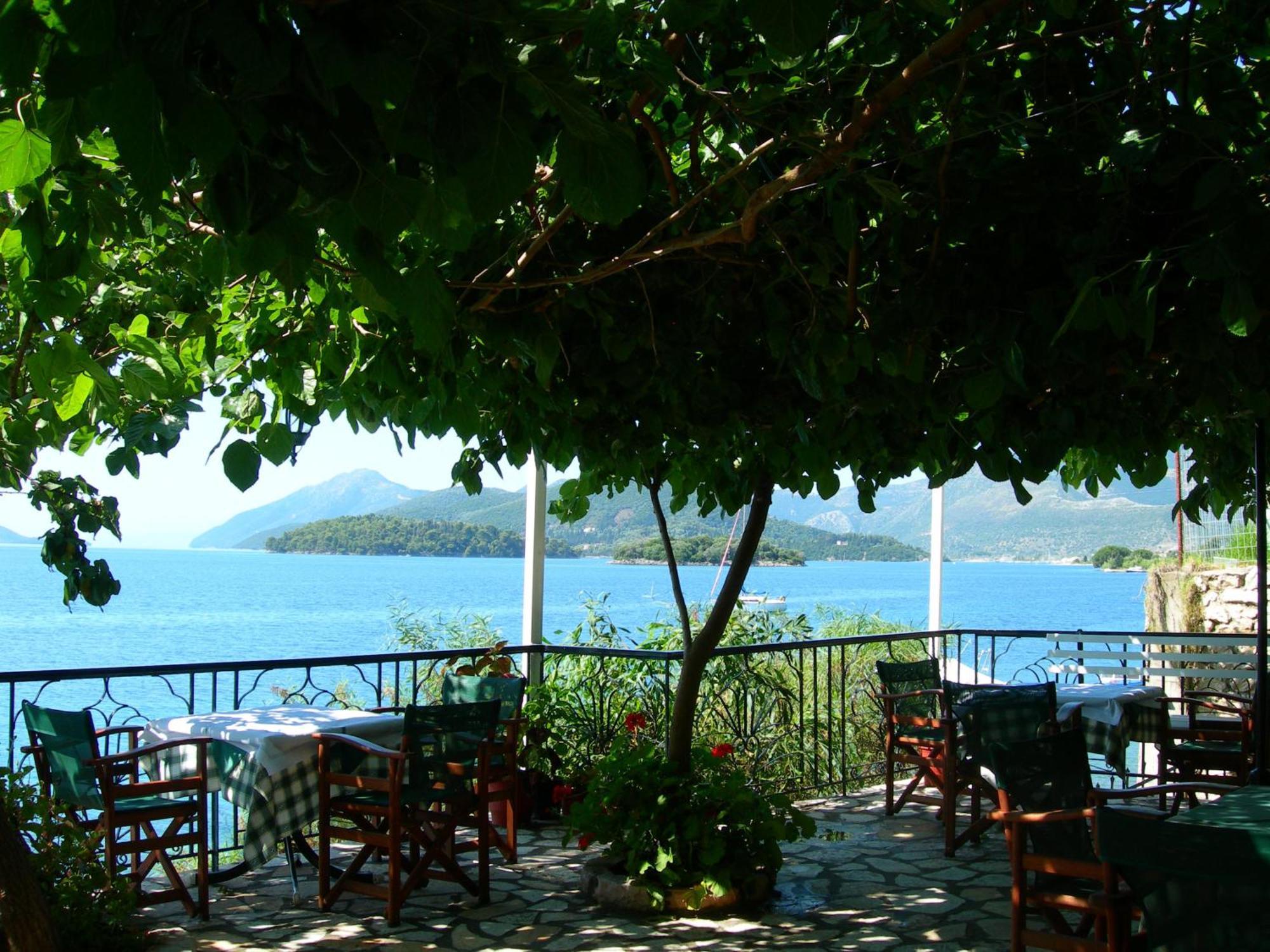 Logan's 2* Nydri (Lefkada)