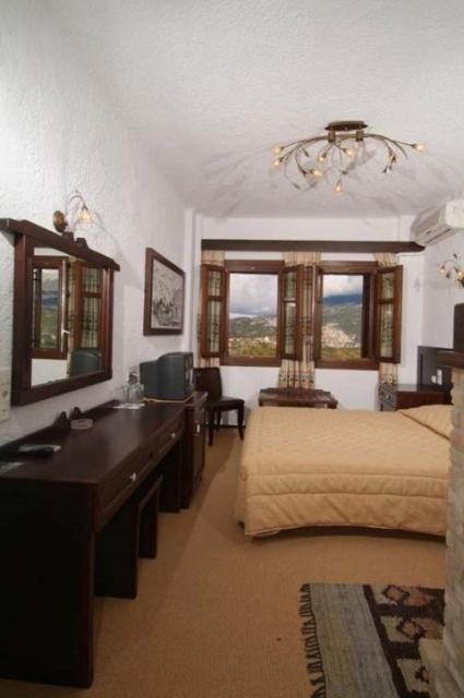 Hotel Taxiarches