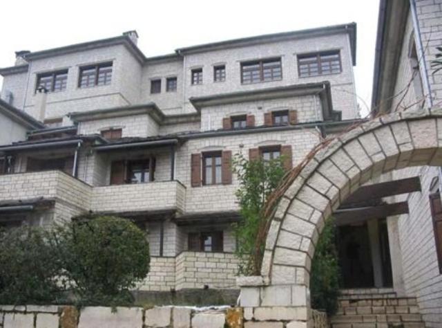 Hotel Taxiarches 3*