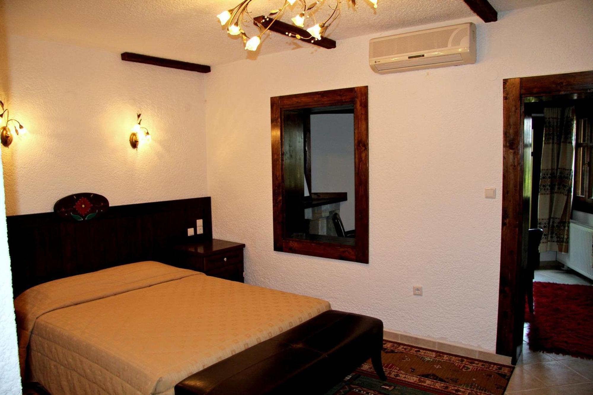 Taxiarches 3* Aristi