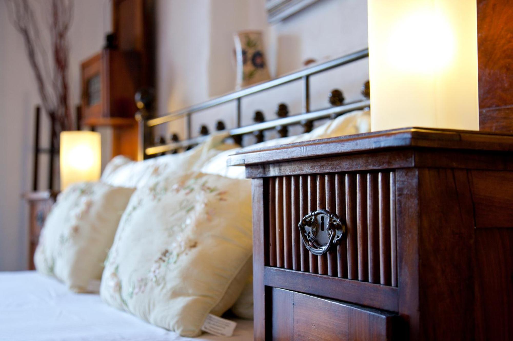 Tholaria Boutique Hotel