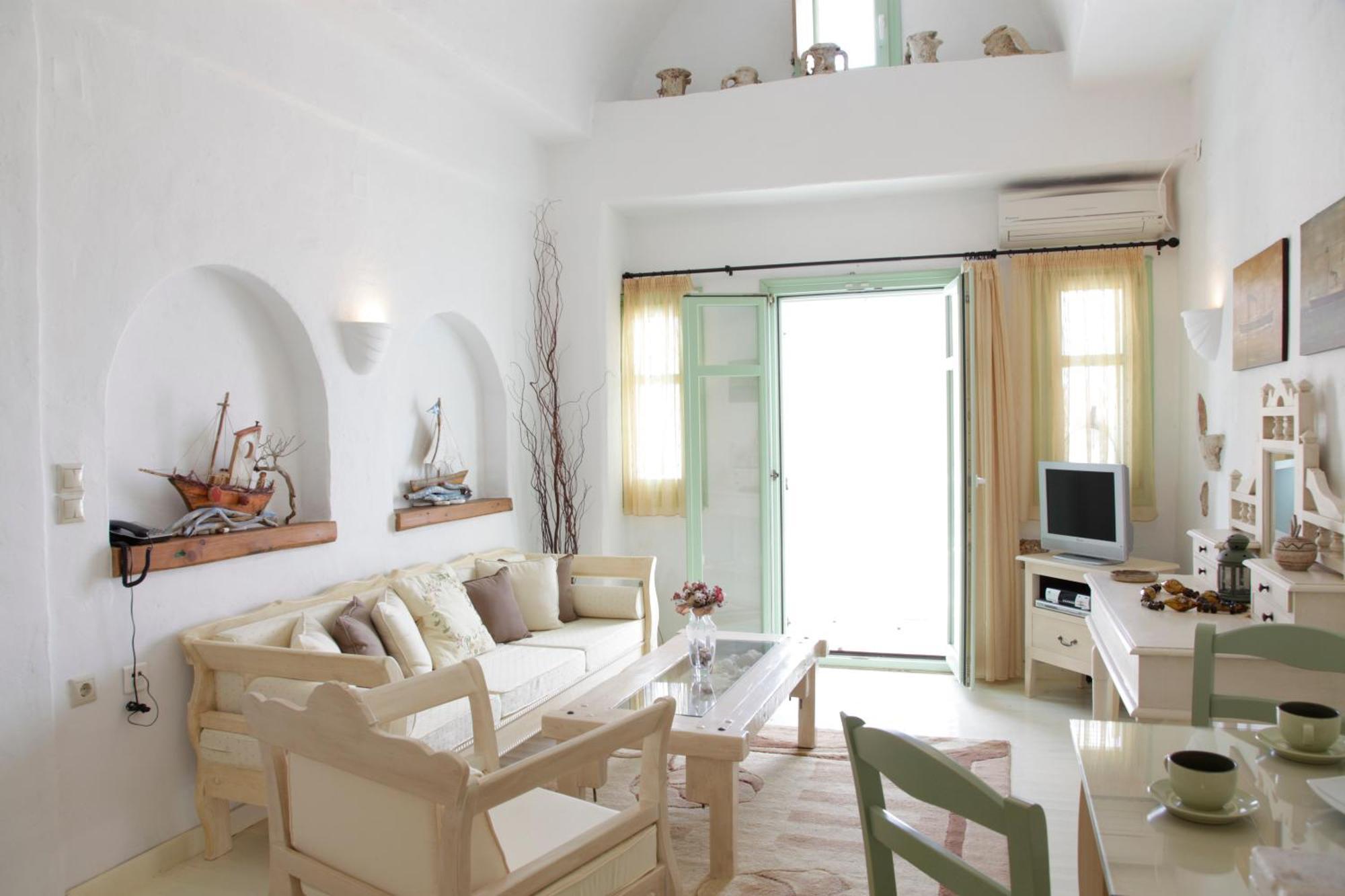 Tholaria Boutique Astypalaia