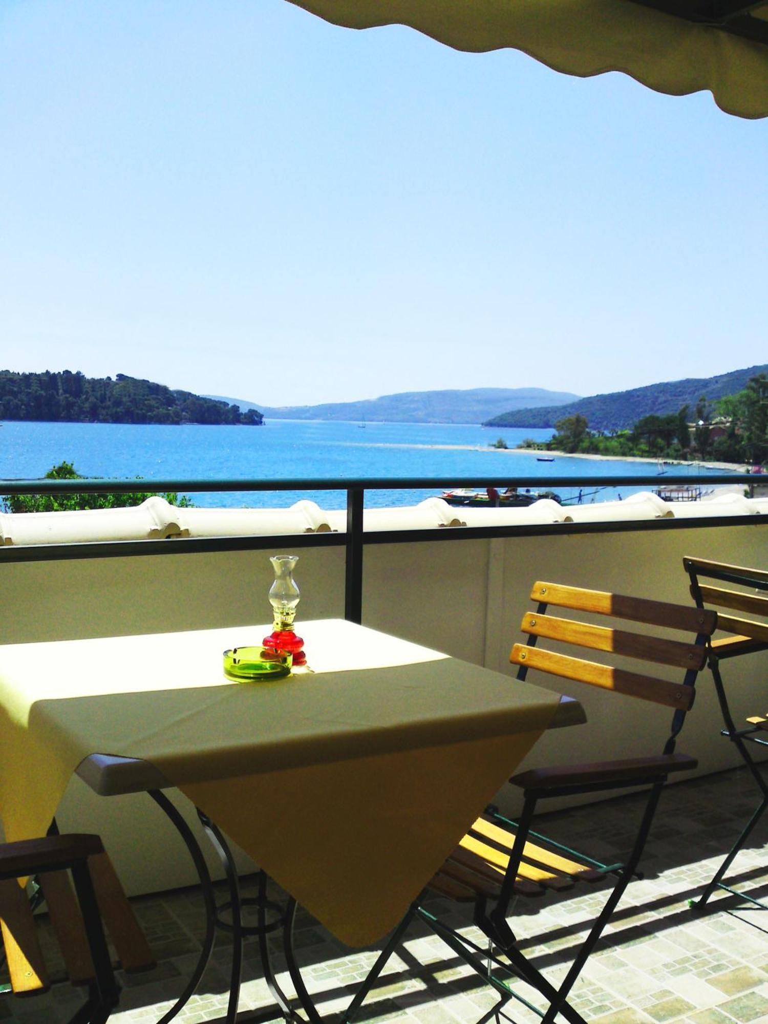 Sundy's Nydri (Lefkada)