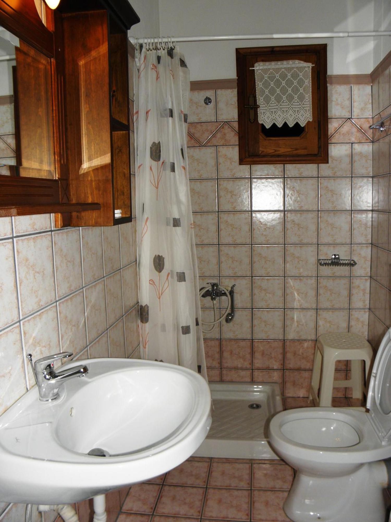 Hotel Mpakou 2*