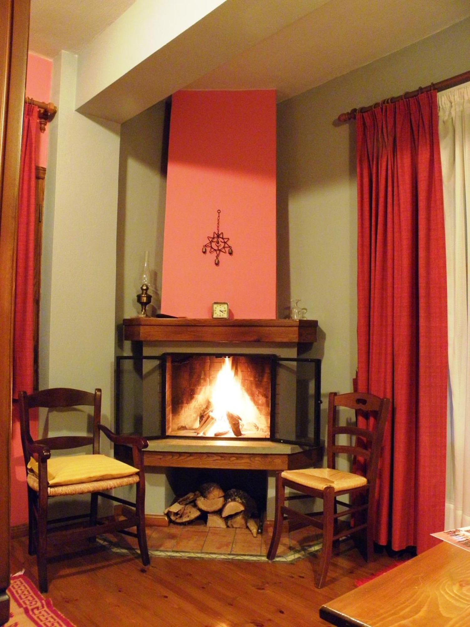Mpakou Hotel 2*