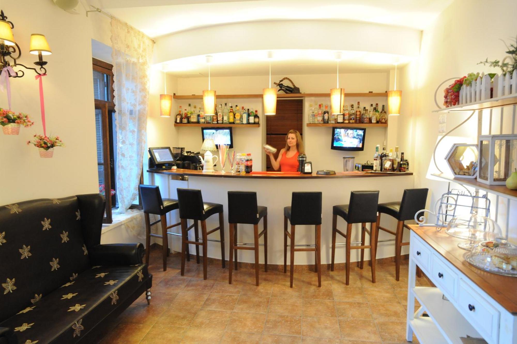 Boutique Kentrikon & Hotel