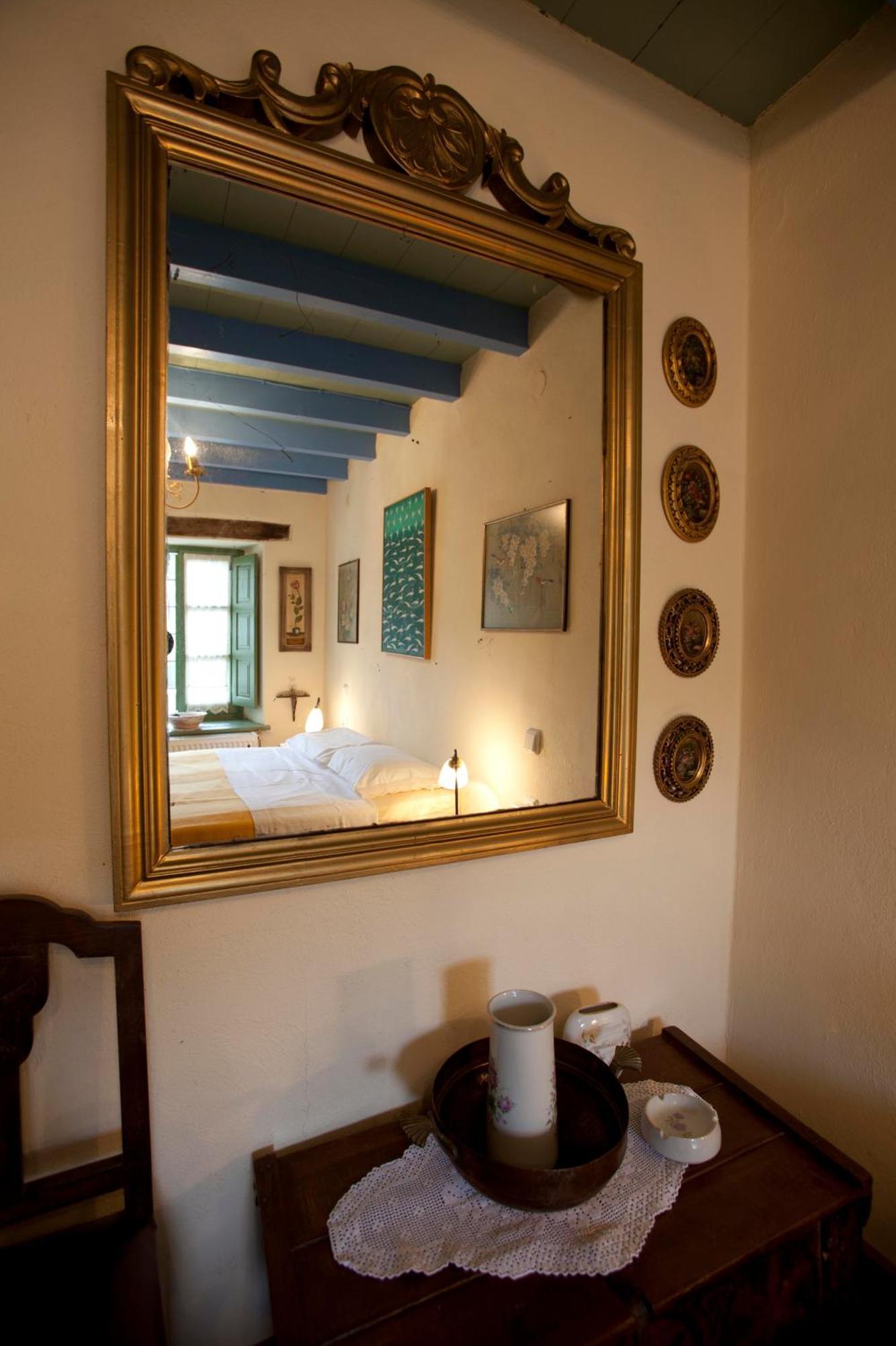 Efipoi Apartment *