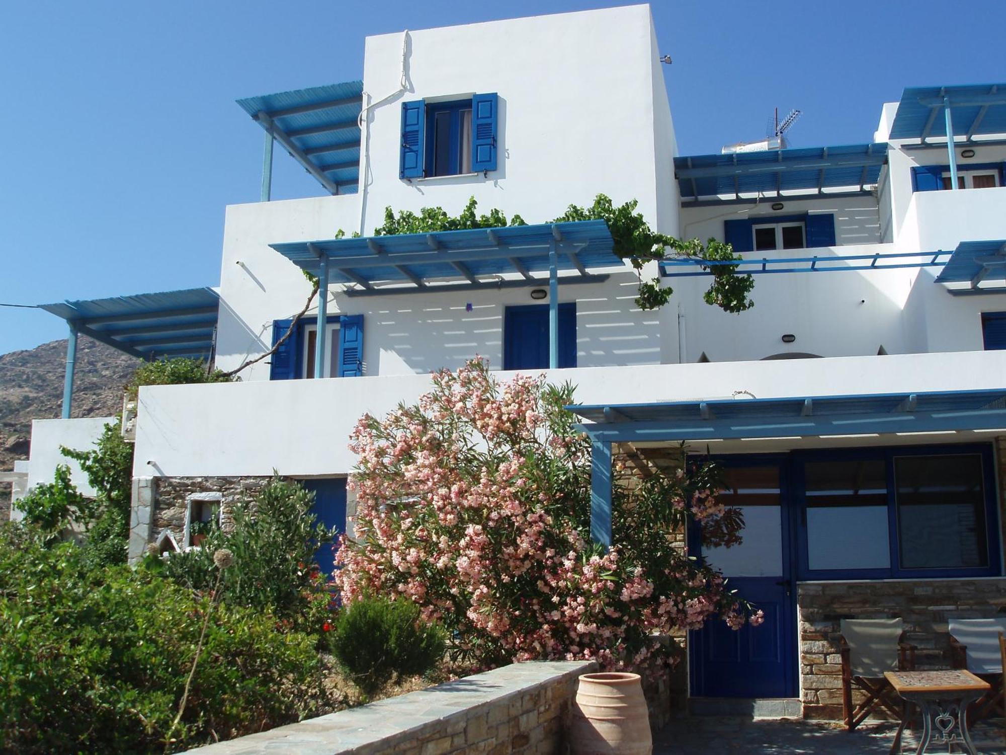 Helena's Aparthotel 2*