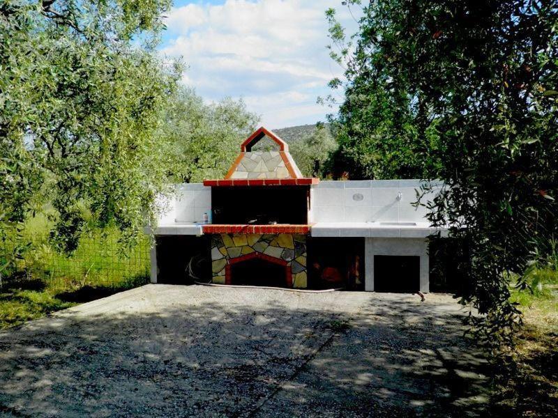 Asterias Apartment *