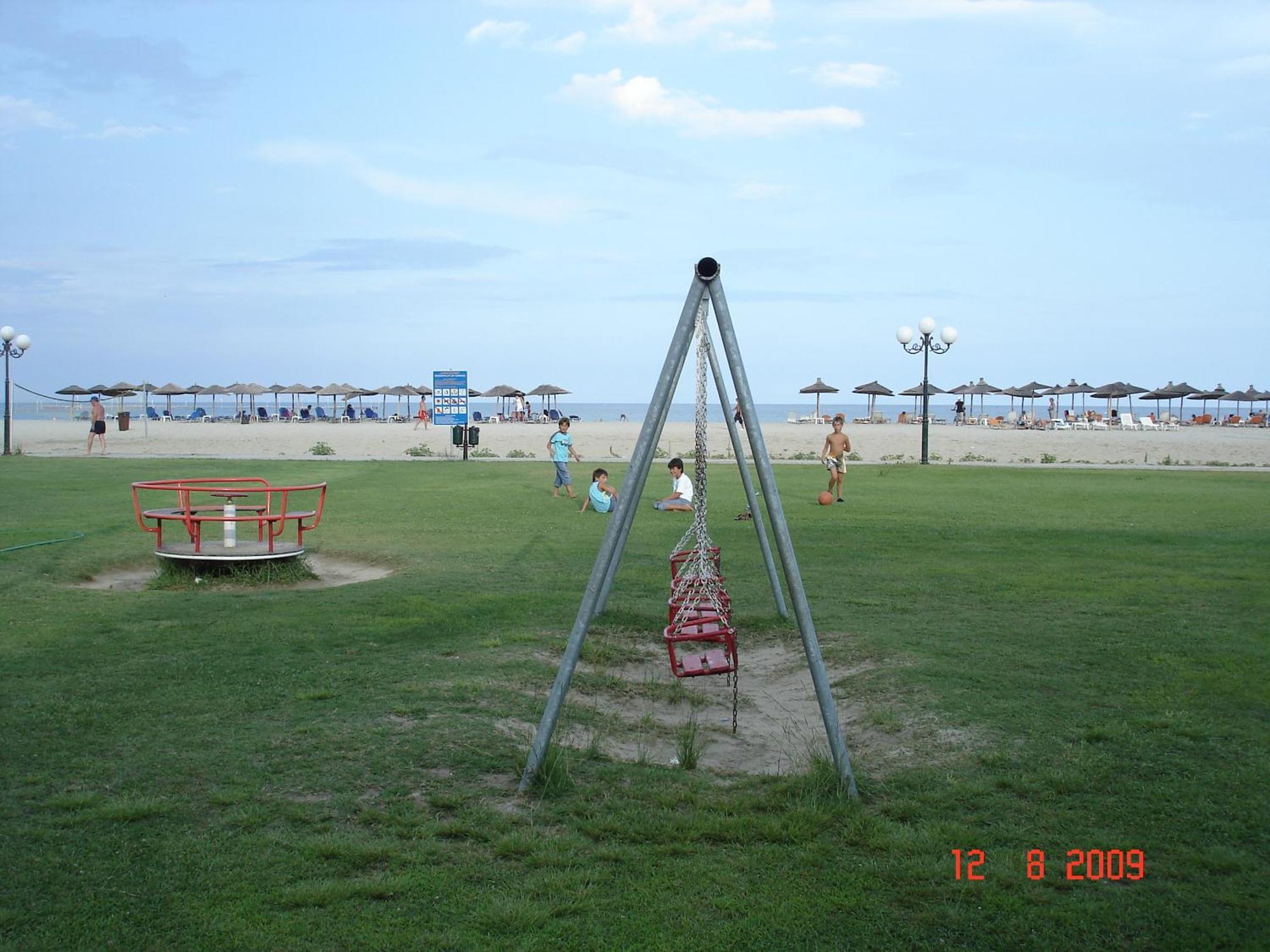 Lidra Korinos