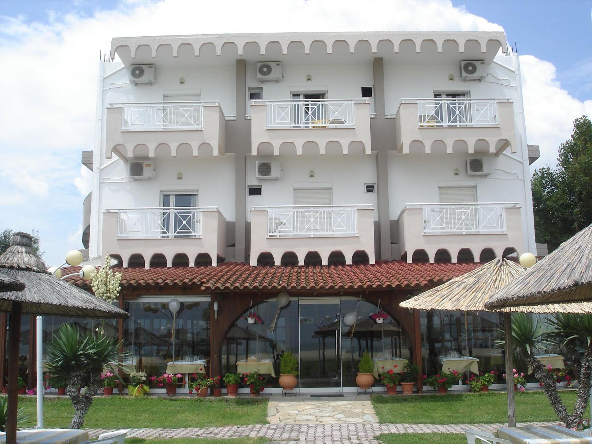 Lidra Hotel 2*