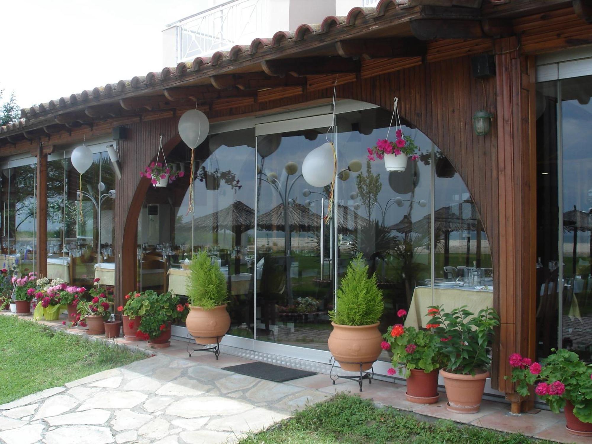 Hotel Lidra 2*