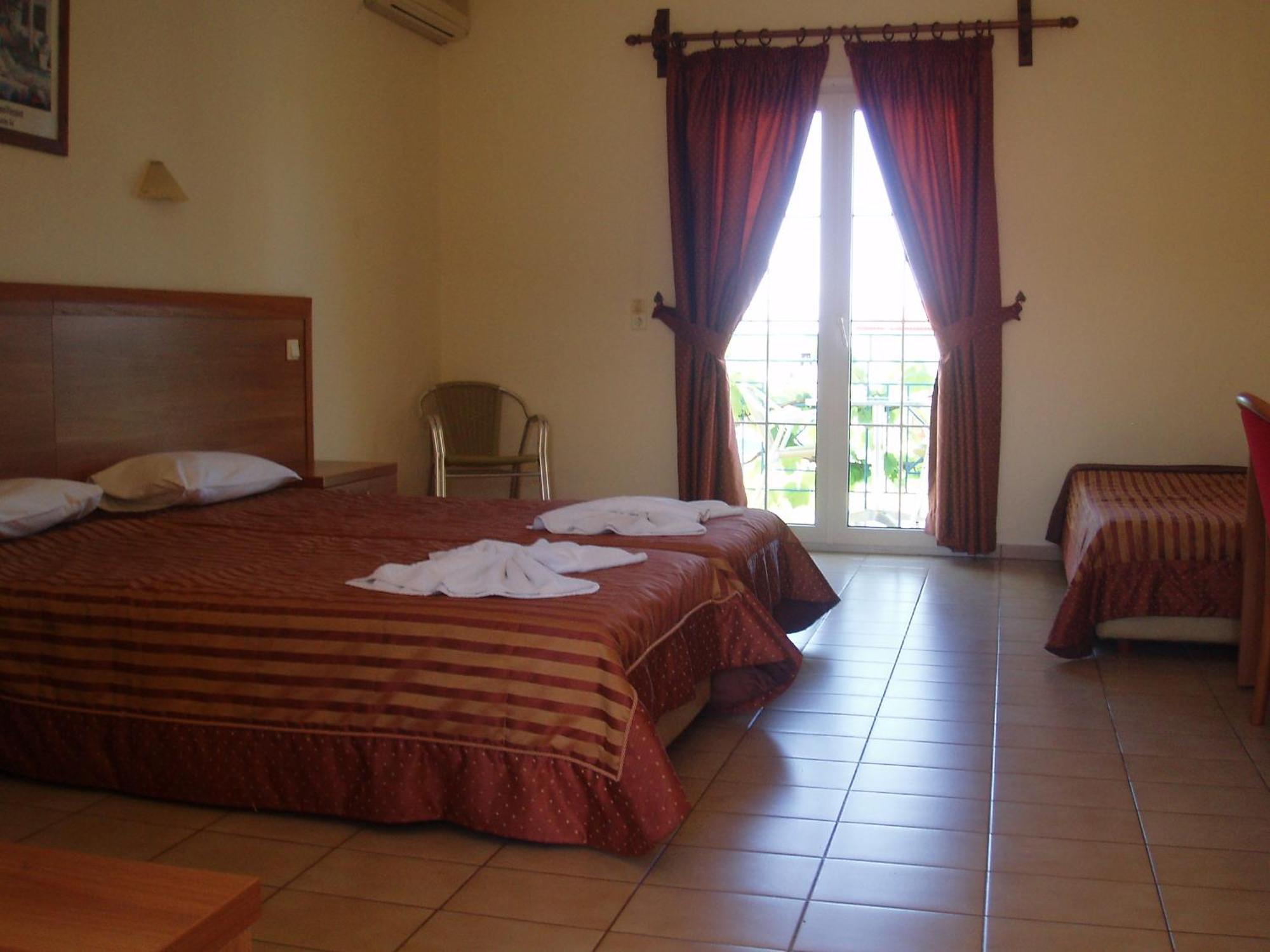 Anaxos Hotel Aparthotel