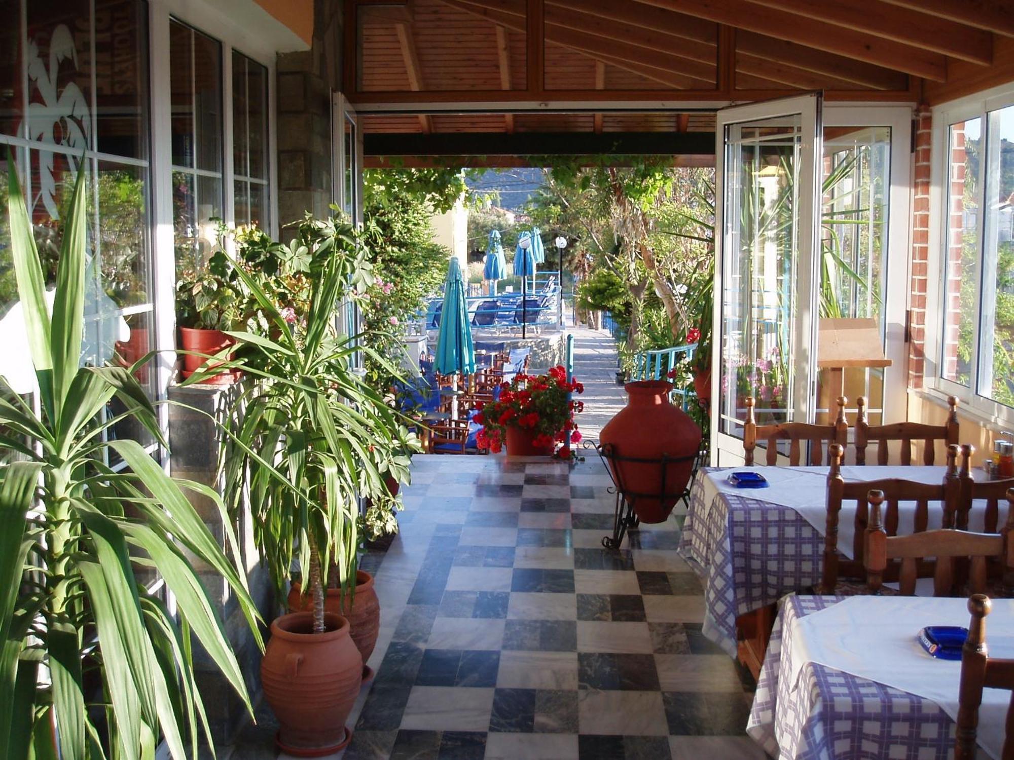 Anaxos Hotel Aparthotel