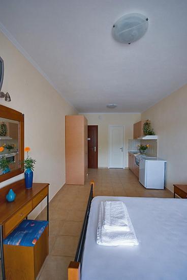 Asterida Sivota (Lefkada)