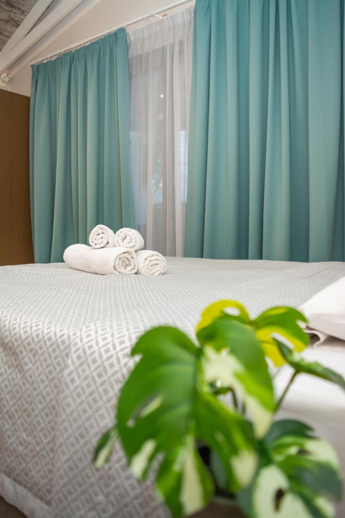 Golden Sun Hotel 3*