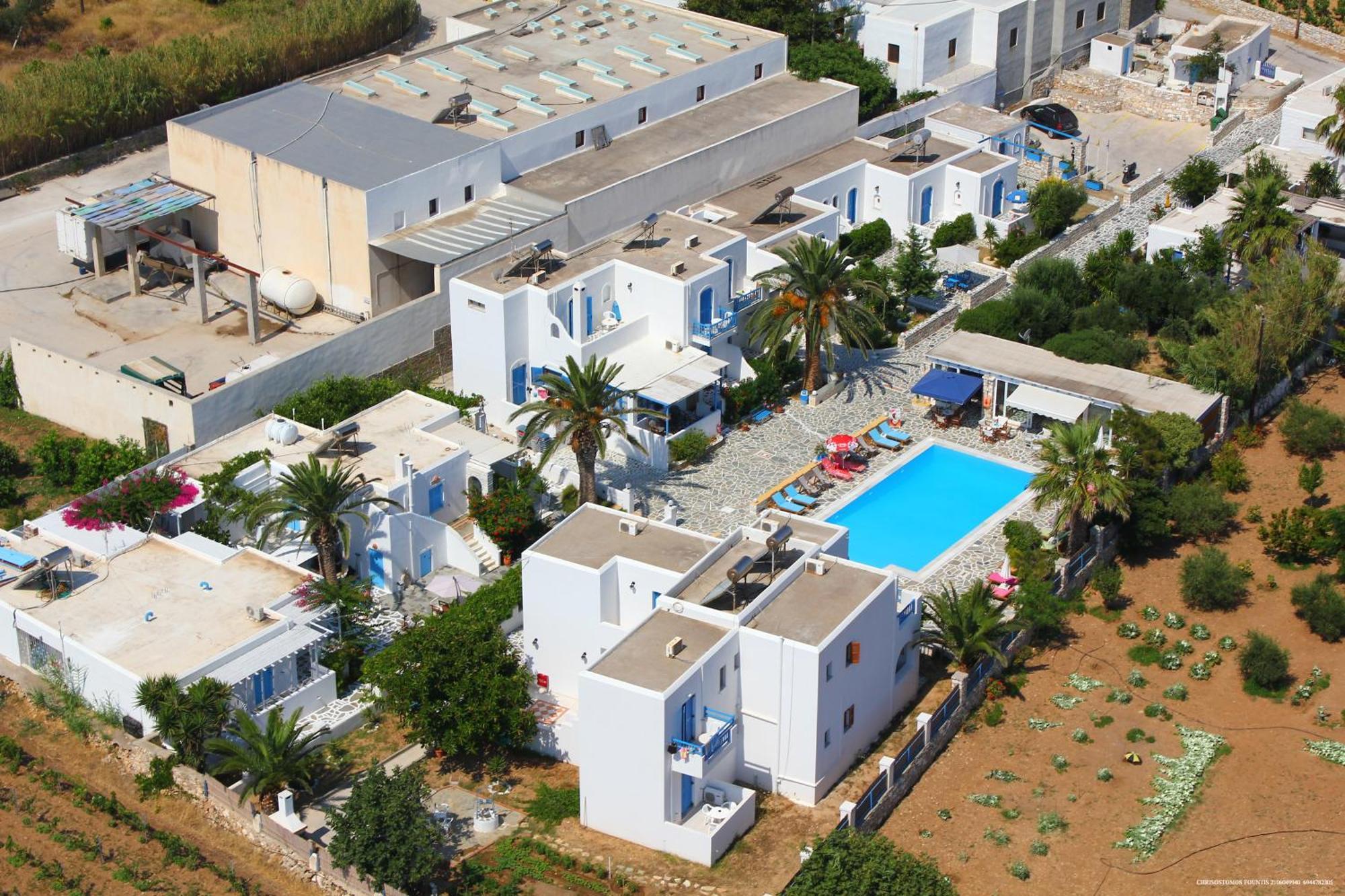 Zoumis Aparthotel