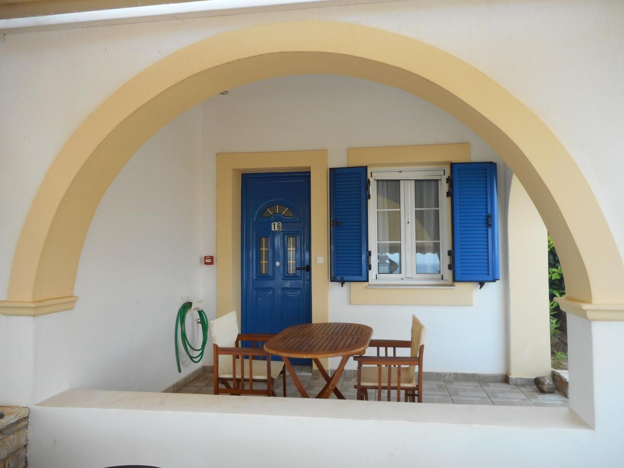 Aparthotel Pantonia 3*