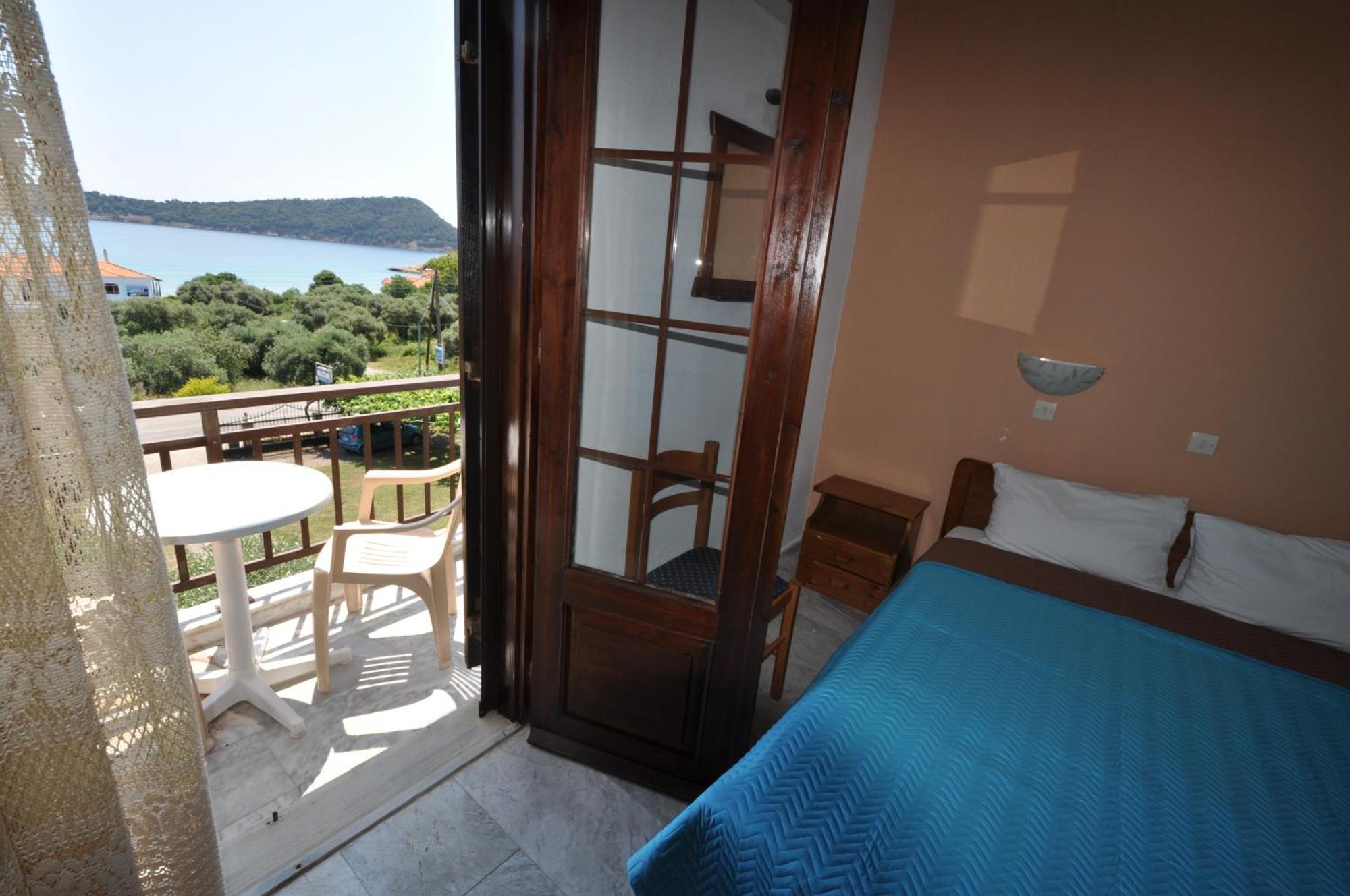 Assos Apartment Koinira