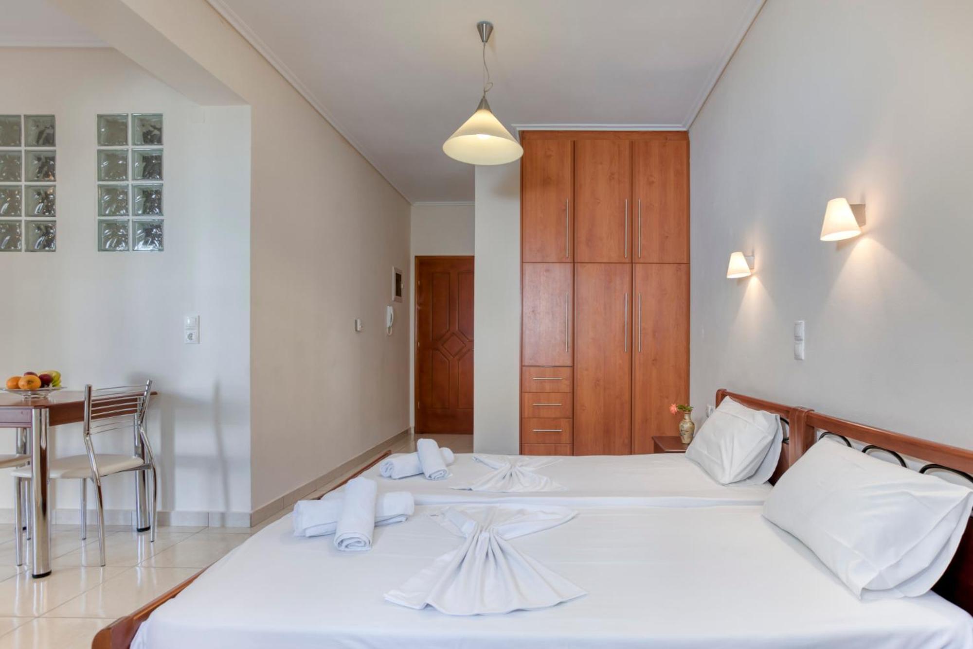 Niovi Luxury