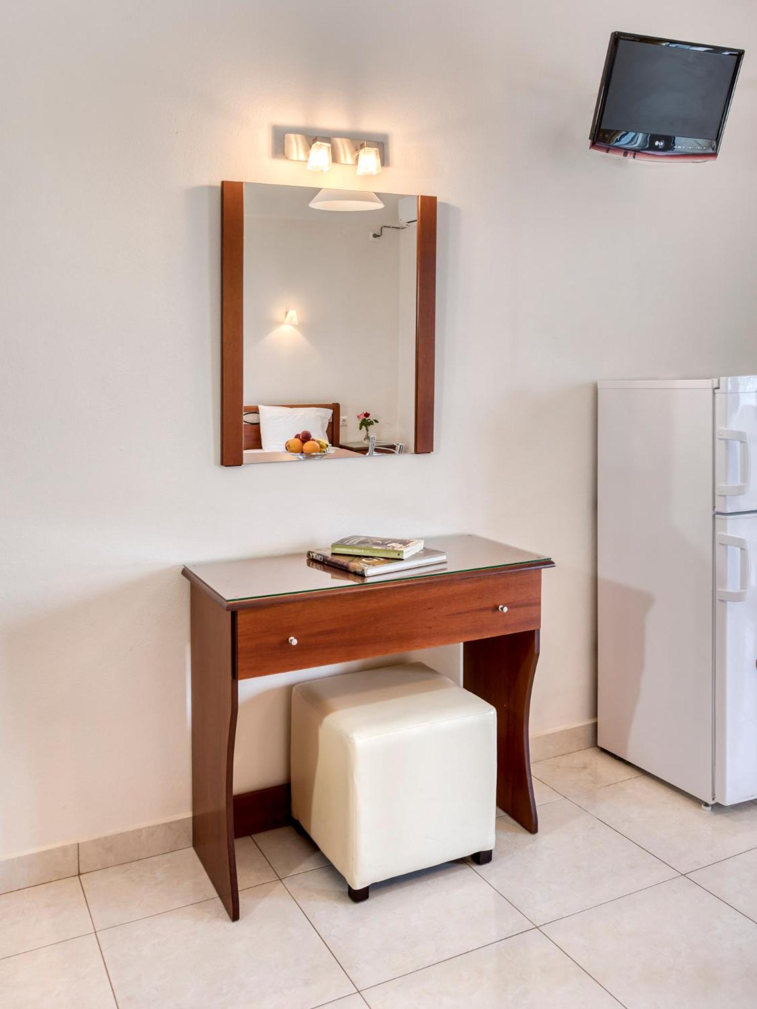 Niovi Luxury Apartment *
