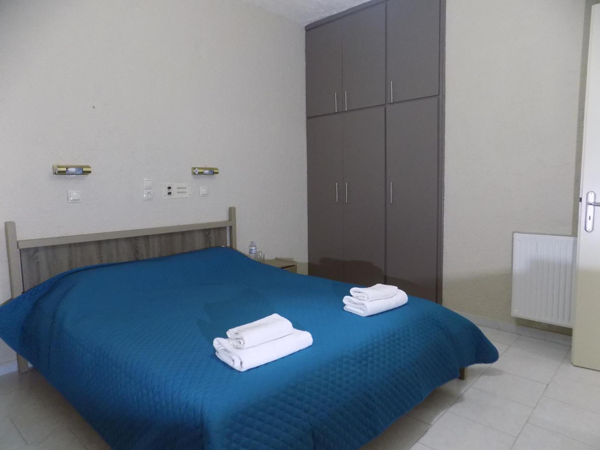 Afrodite Spacious Apartments! Aparthotel 2*