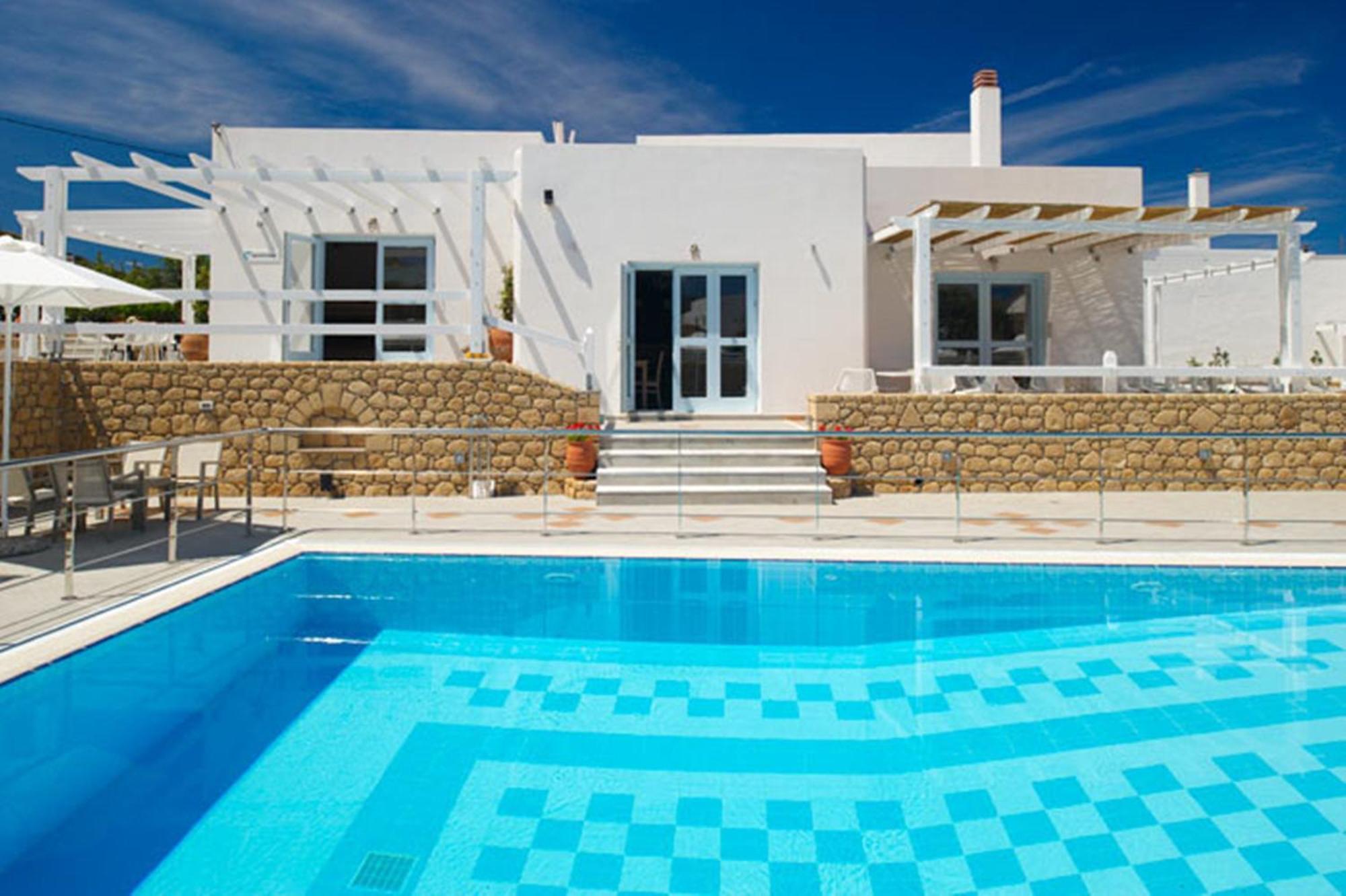 Perigiali Hotel