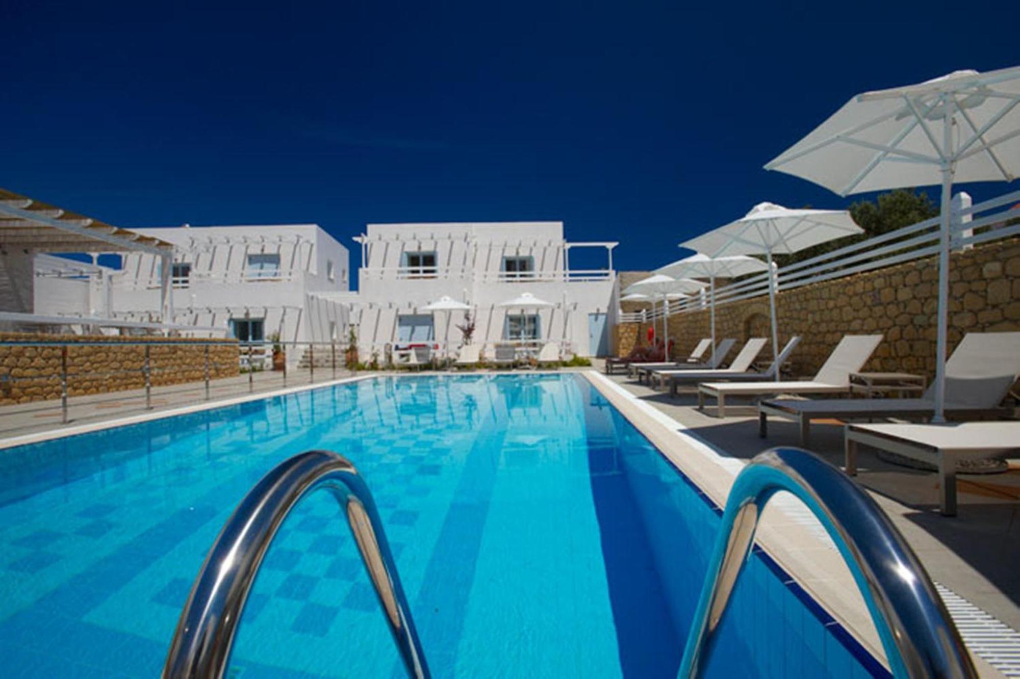 Hotel Perigiali 3*
