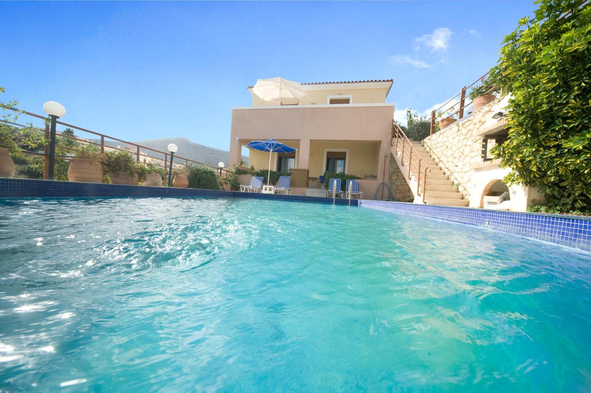 Aloni Villa *