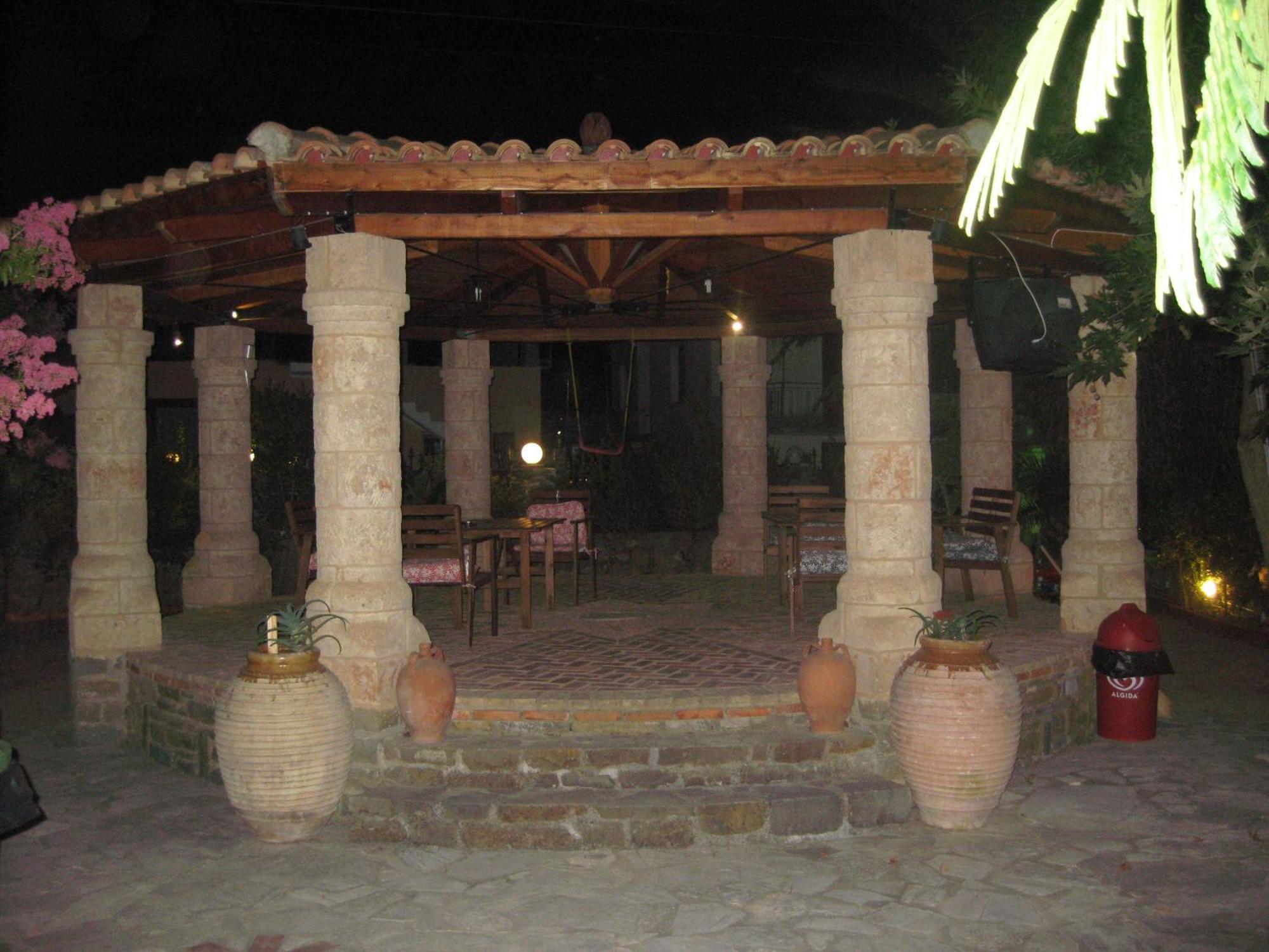 Assimakis Apartment