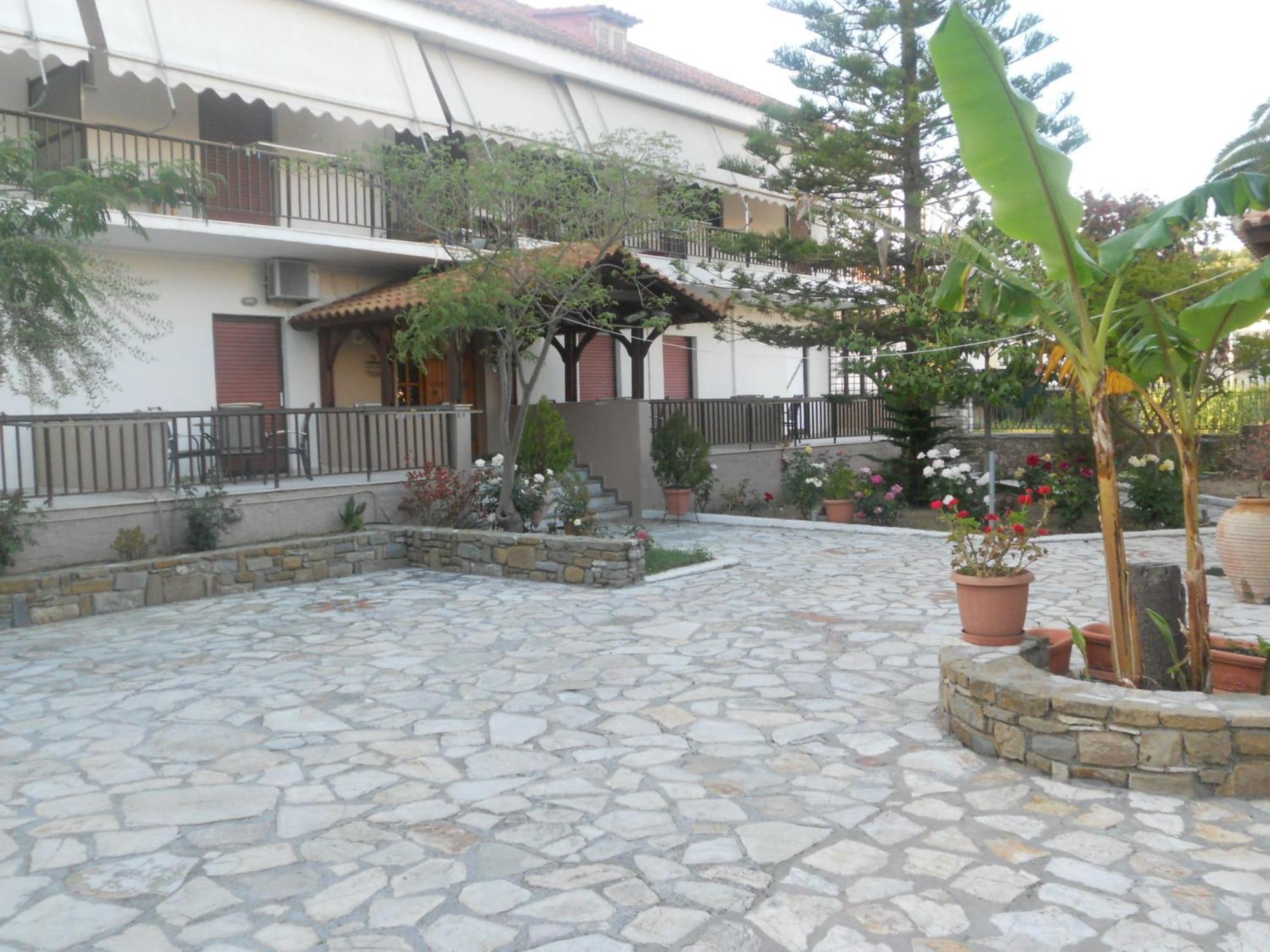 Apartment Assimakis Finikounta