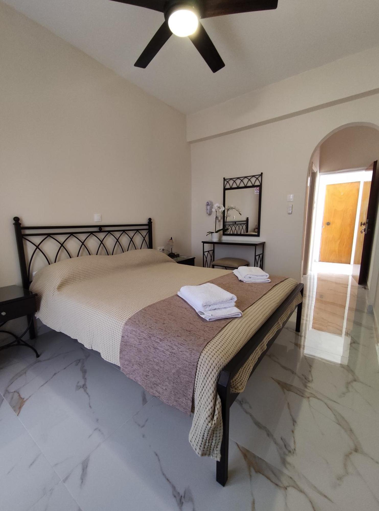 Paradise Garden Paros Apartment Piso Livadi