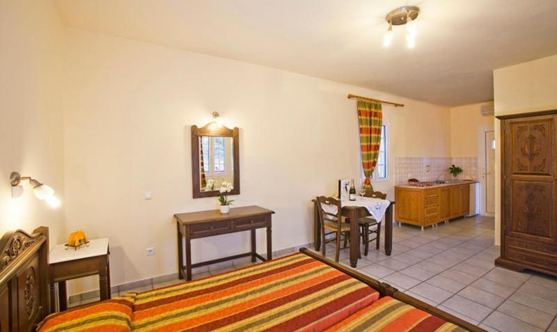 Aparthotel Filoxenia *