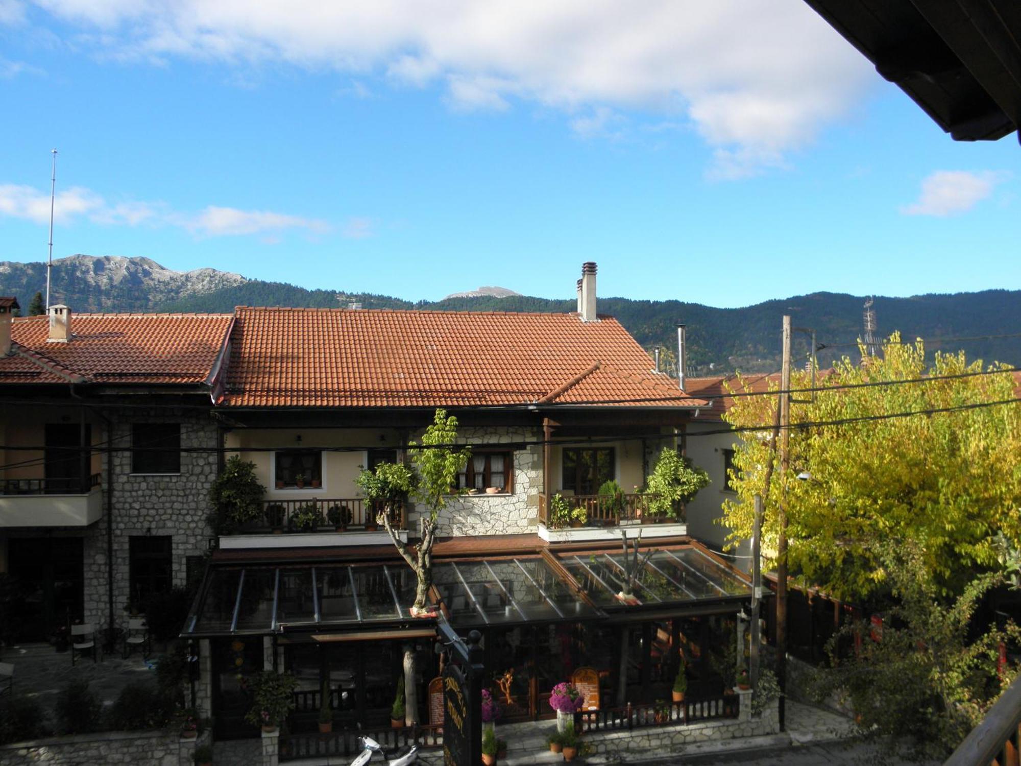 Hotel Mpakou 2*