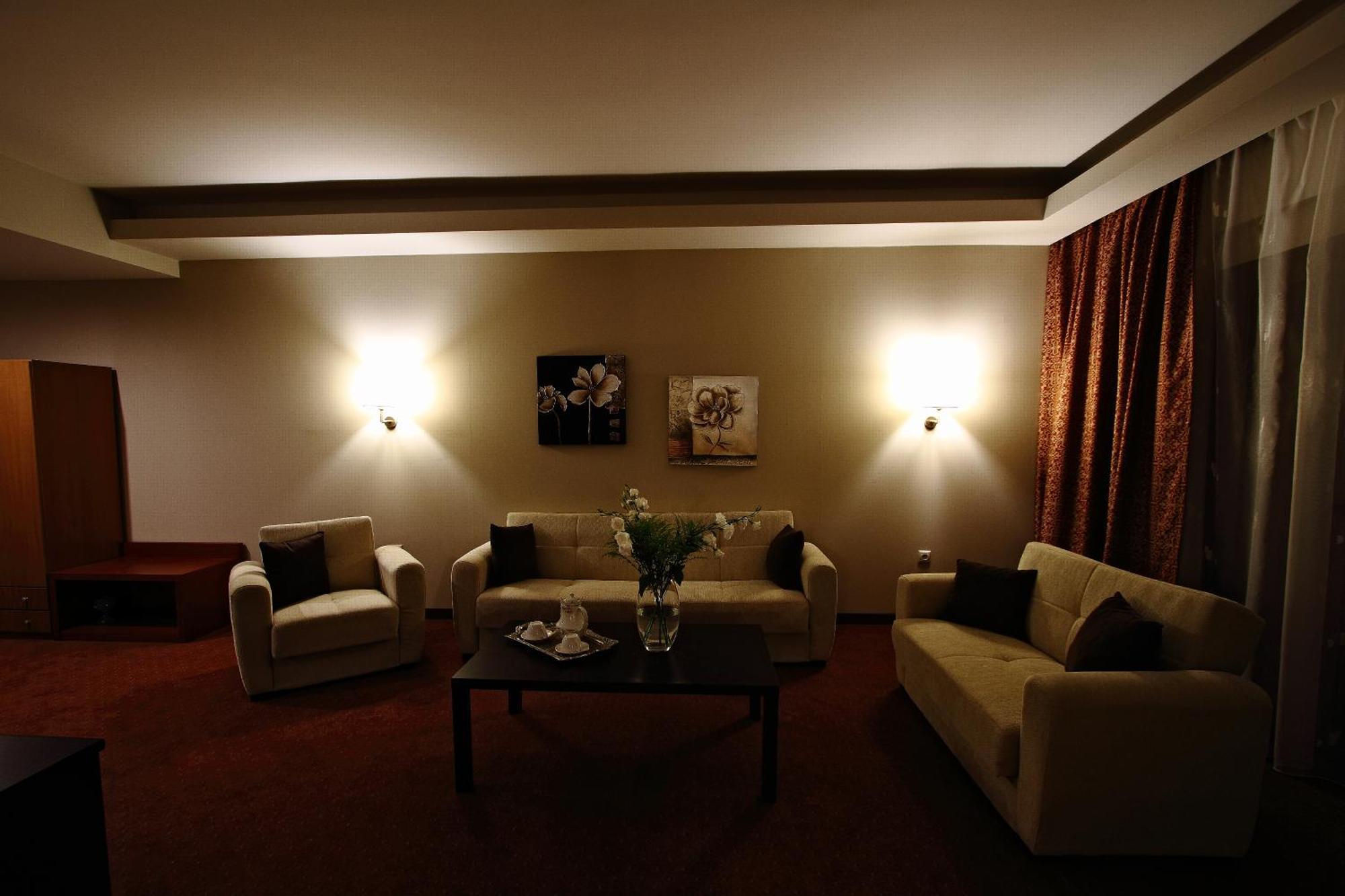 Hotel Siris 4*