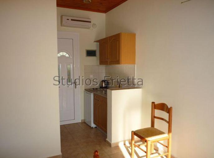 Aparthotel Erietta Svoronata