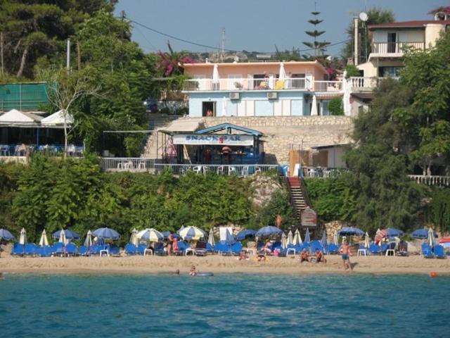 Apartment Constantinos *