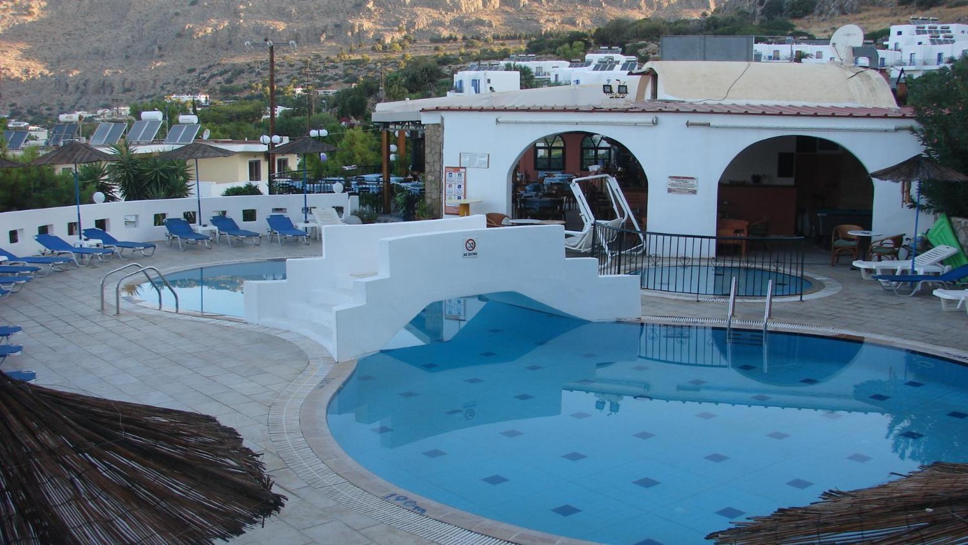 Aparthotel Apostolis Pefki (Rhodes)
