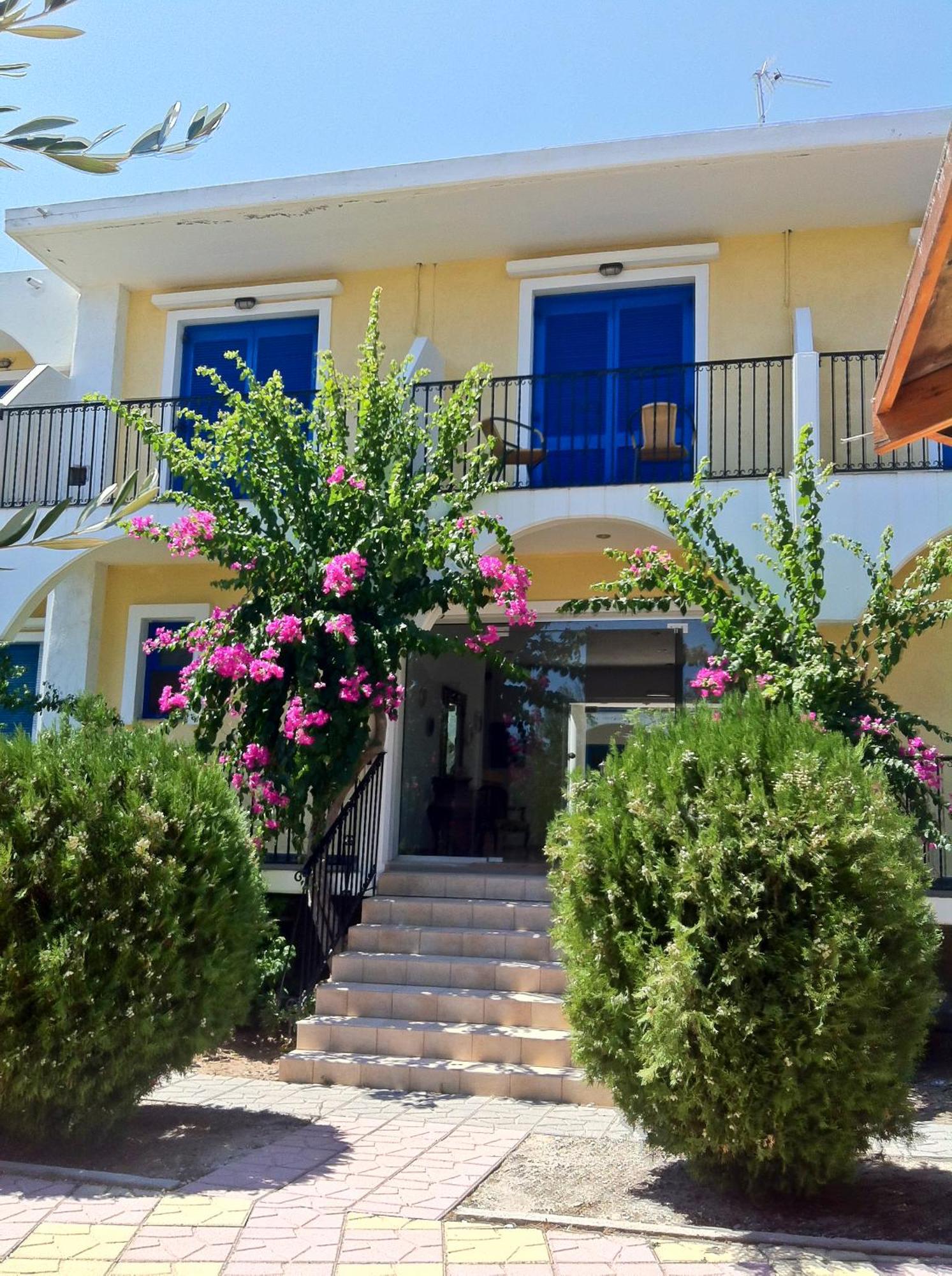 Castellania Livadia (Tilos)