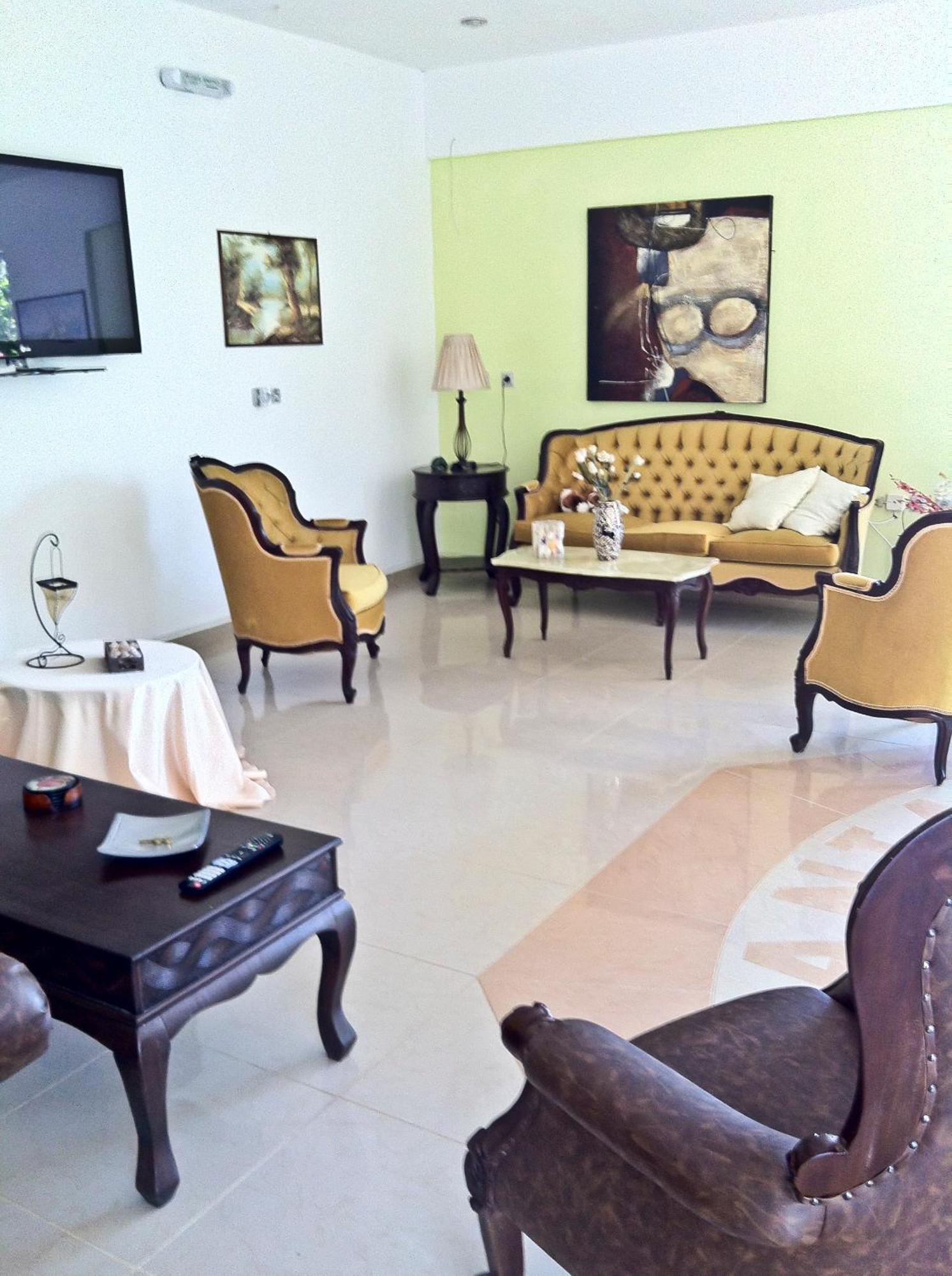 Castellania 2* Livadia (Tilos)