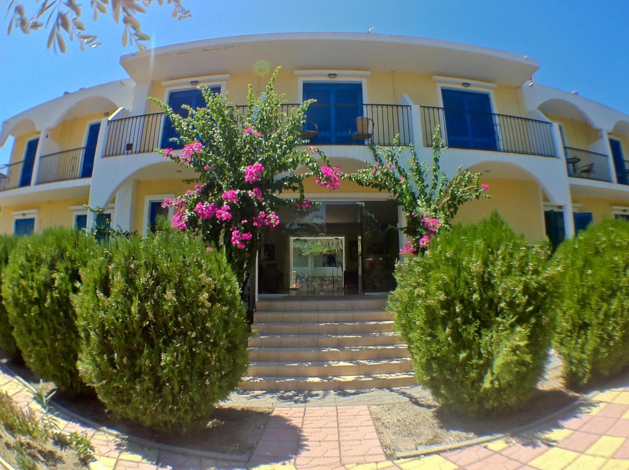Aparthotel Castellania Livadia (Tilos)