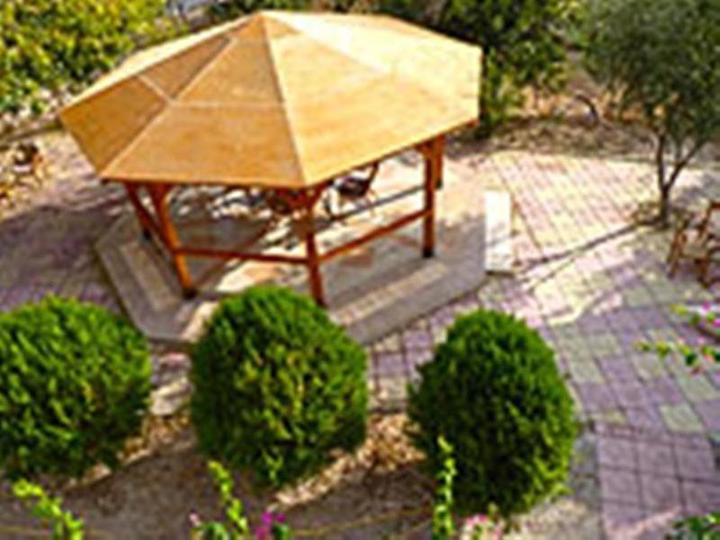 Aparthotel Castellania Livadia (Tilos)