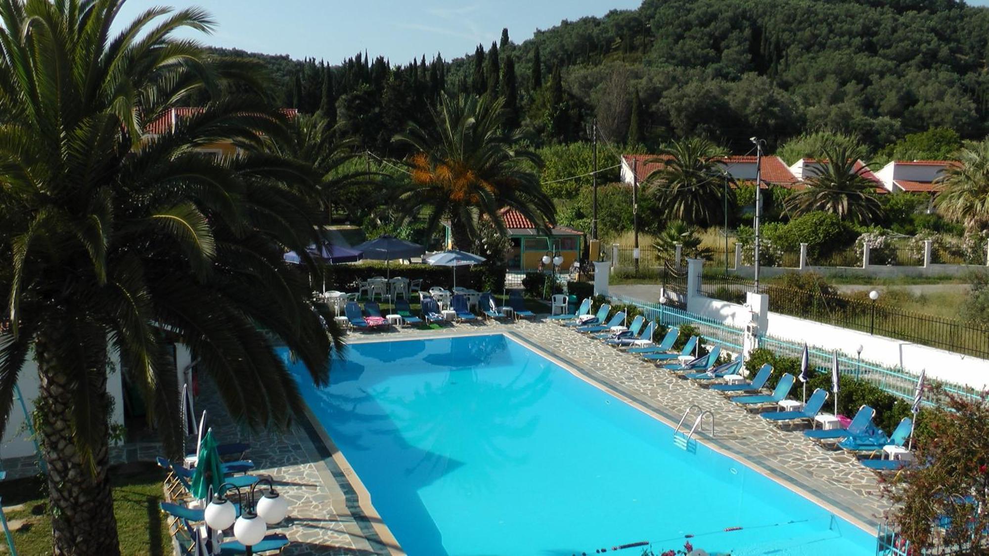 Tria Adelphia Arillas (Corfu)