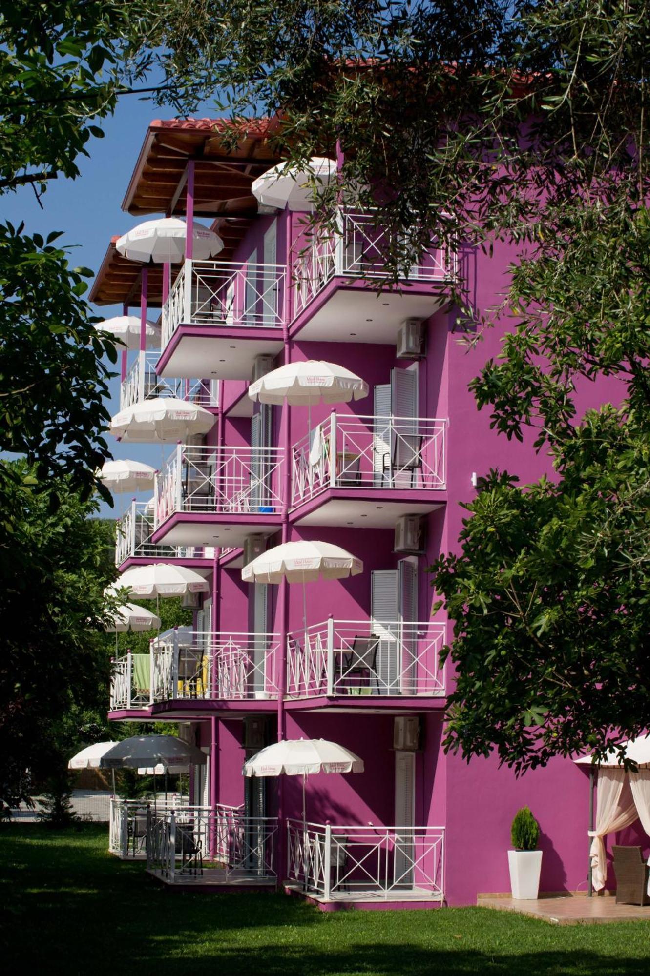 Ideal Boutique Parga