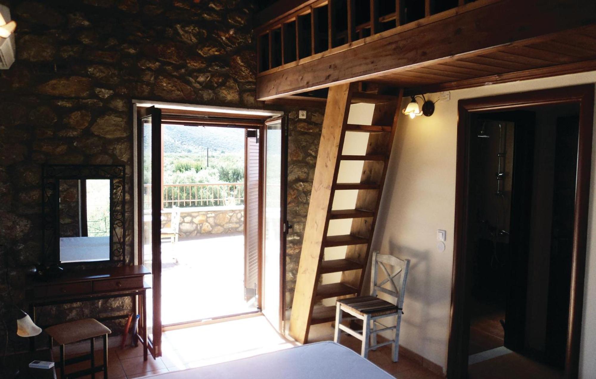 Holiday home 3 Bedroom Lovely In Paralio Astros *