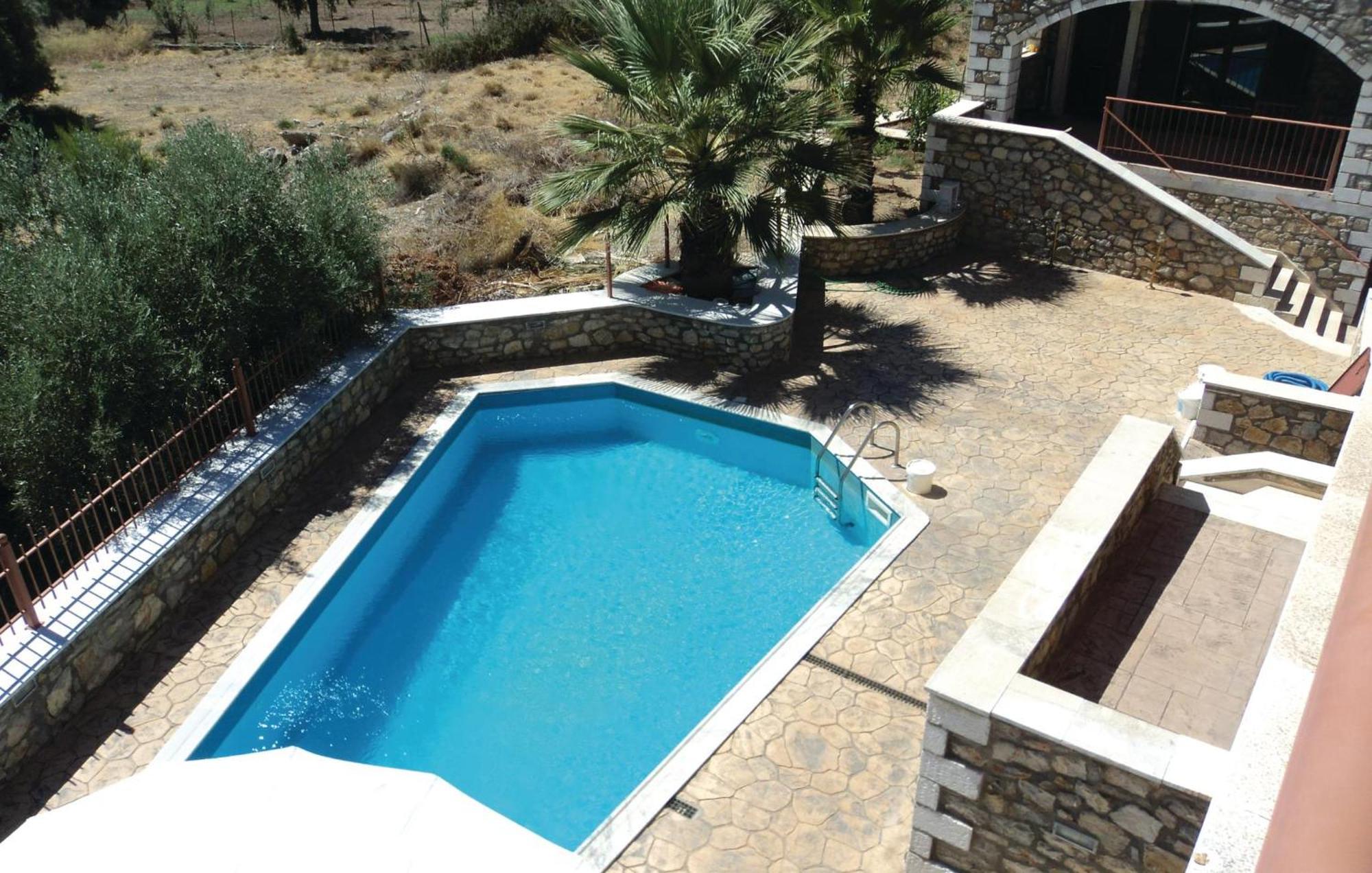 3 Bedroom Lovely In Paralio Astros